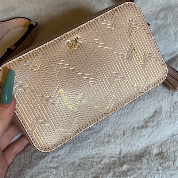 Michael Kors Crossbody - Picture 3 of 8